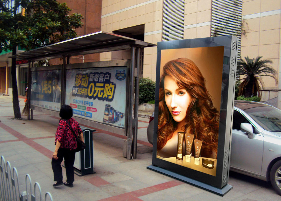 Advertising machine p5 full color led display, outdoor lamp screen fournisseur